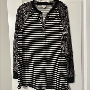 LuLaRoe Black and White Striped Henley with Paisley Raglan Sleeves